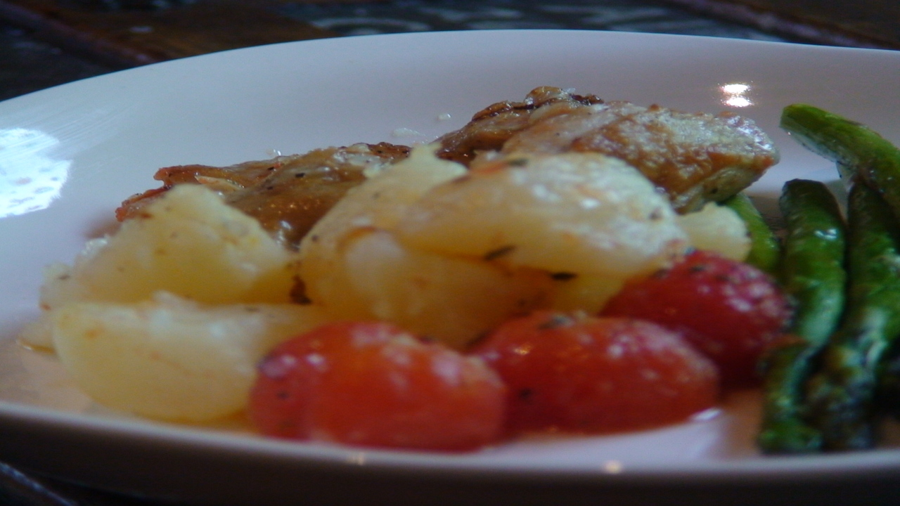 Oven Roasted Chicken & Potato with Tomato and Asparagus