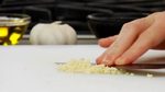 How to Mince & Crush Garlic