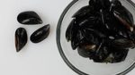 How to Buy, Store and Clean Mussels