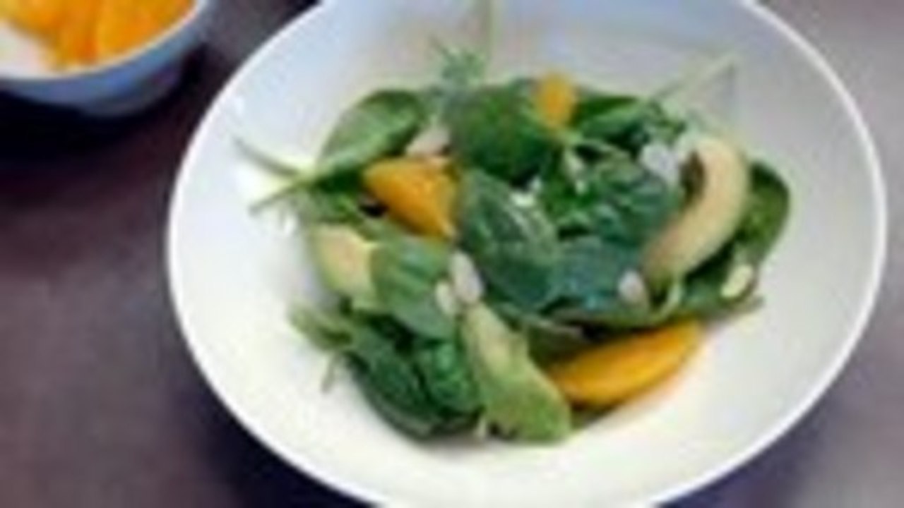 Asian Spinach & Citrus Salad