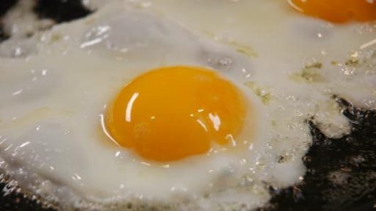 Pan-Frying the Eggs