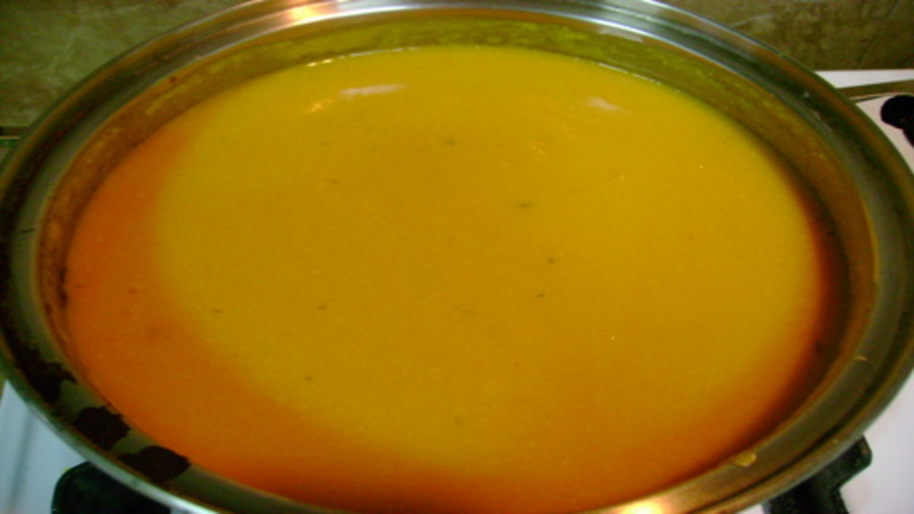 Pureeing the soup 