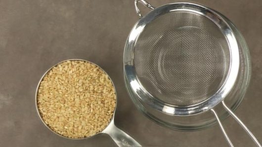 Rinsing the Rice (optional) 