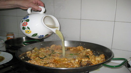 Caldo de Pollo, chicken fumet