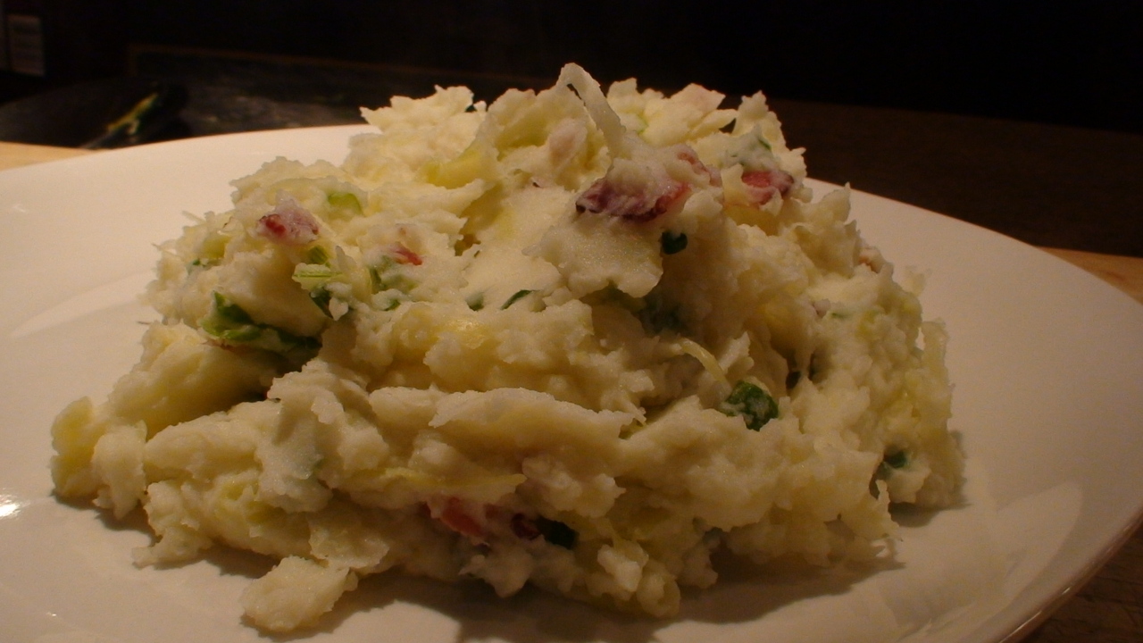 Colcannon Mashed Potatoes with Cabbage