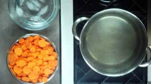 Parboiling the Carrots 