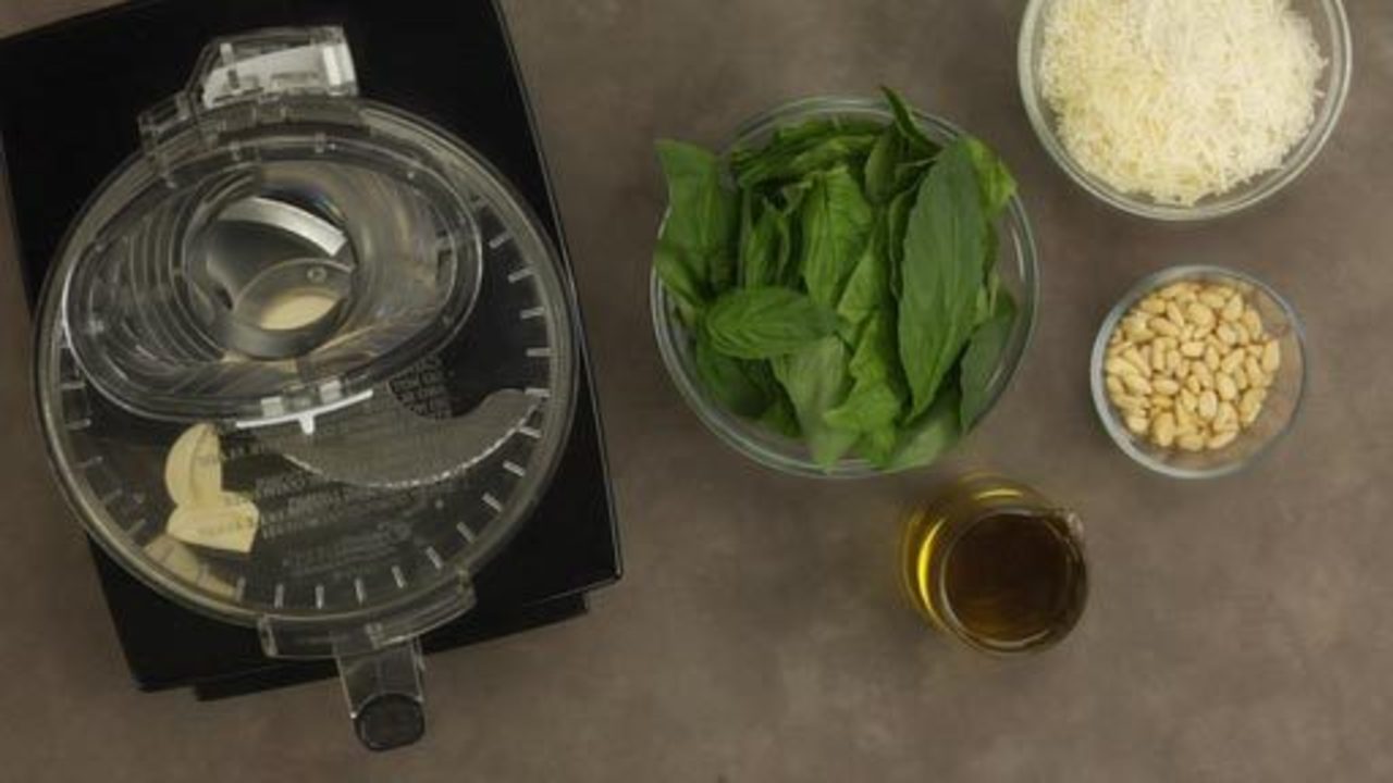 Making the Pesto