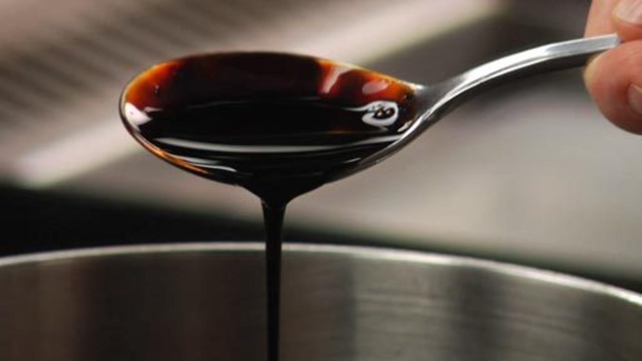 Making the Balsamic Reduction