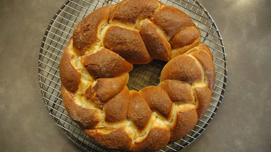 Cooling the Bread and Serving