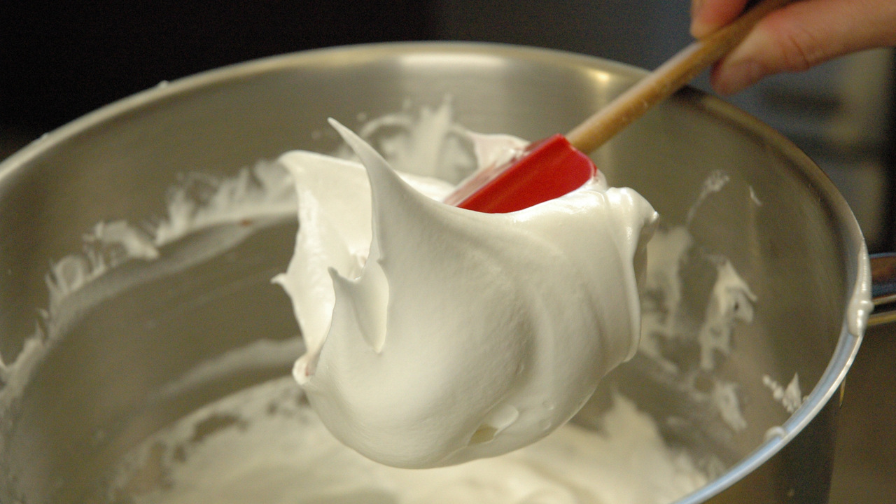 Making the Italian Meringue 
