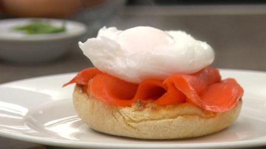 Assembling the Eggs Benny