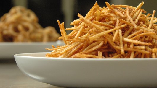 Frying the Potato Sticks