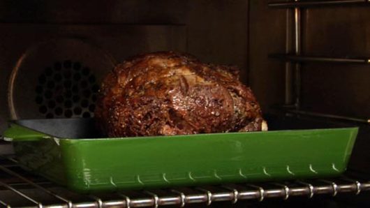Keeping Roasts Uncovered During Roasting