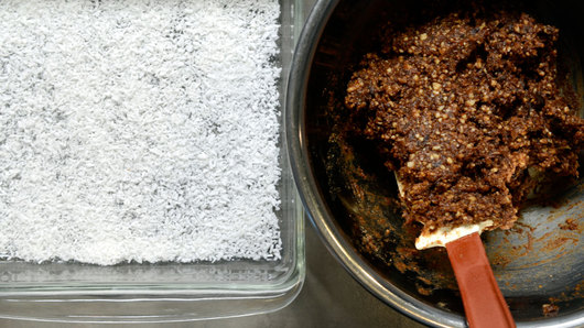 Forming and Serving the Date Squares