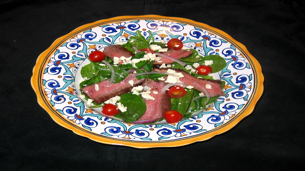Go Green, Go Bleu ~~ Simple Flank Steak Salad