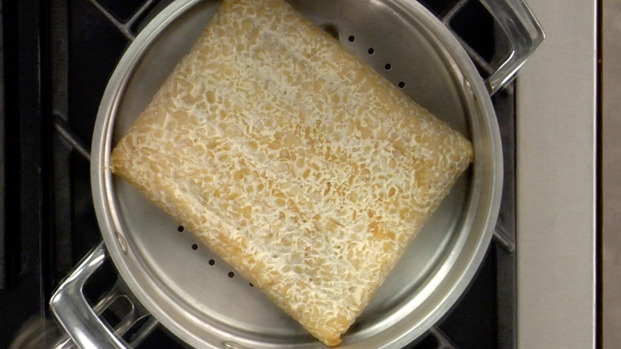 Steaming the Tempeh
