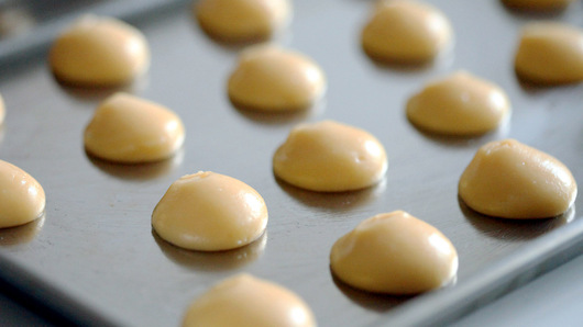 Piping the Pâte à Choux