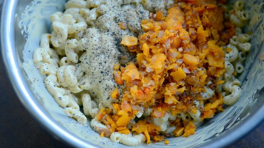 Making & Assembling the Macaroni & Cheeze