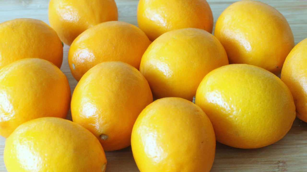 Preparing and Preserving the Lemons 