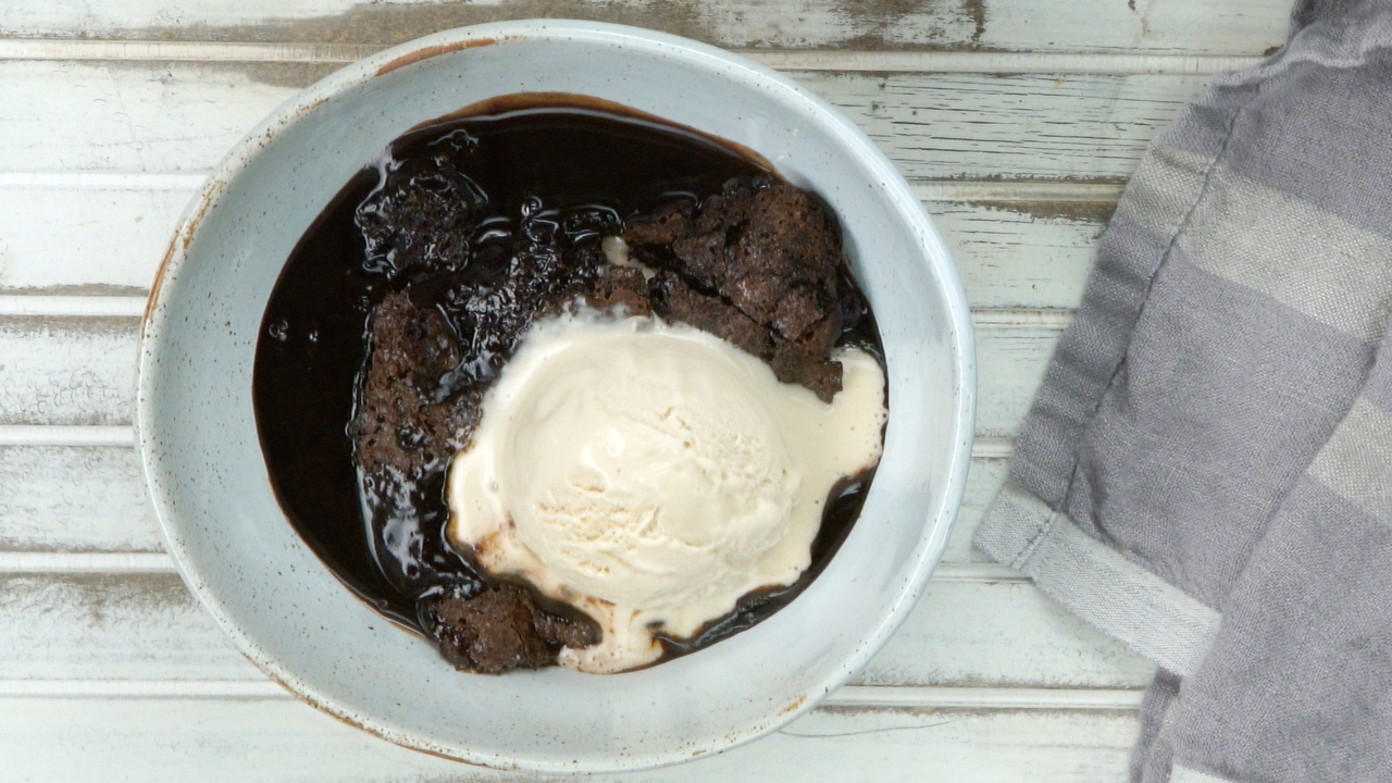 Hot Fudge Sundae Cake