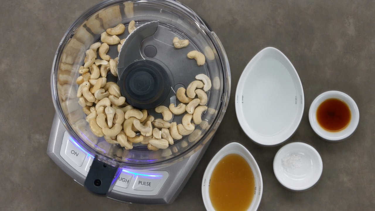 Making the Nut Cream 