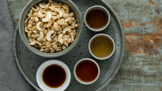 Preparing the Cashews 