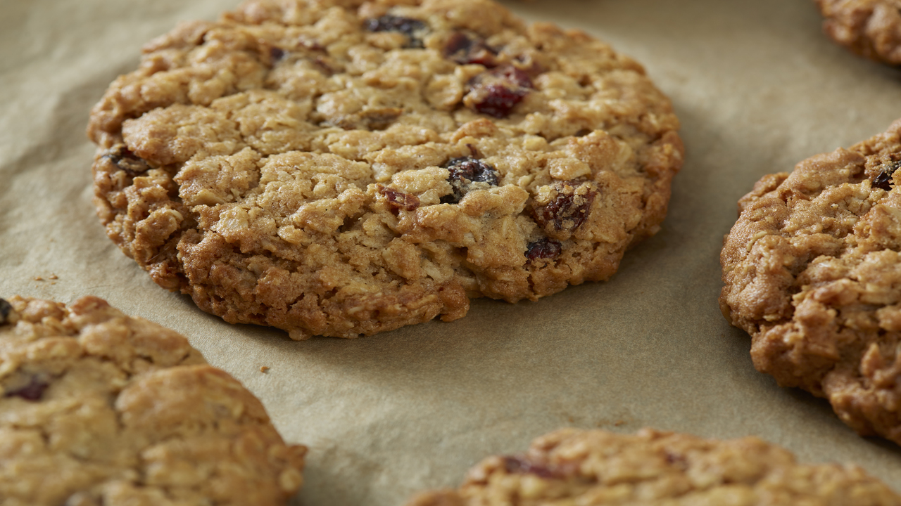 Old Fashioned Oatmeal Raisin Cookies