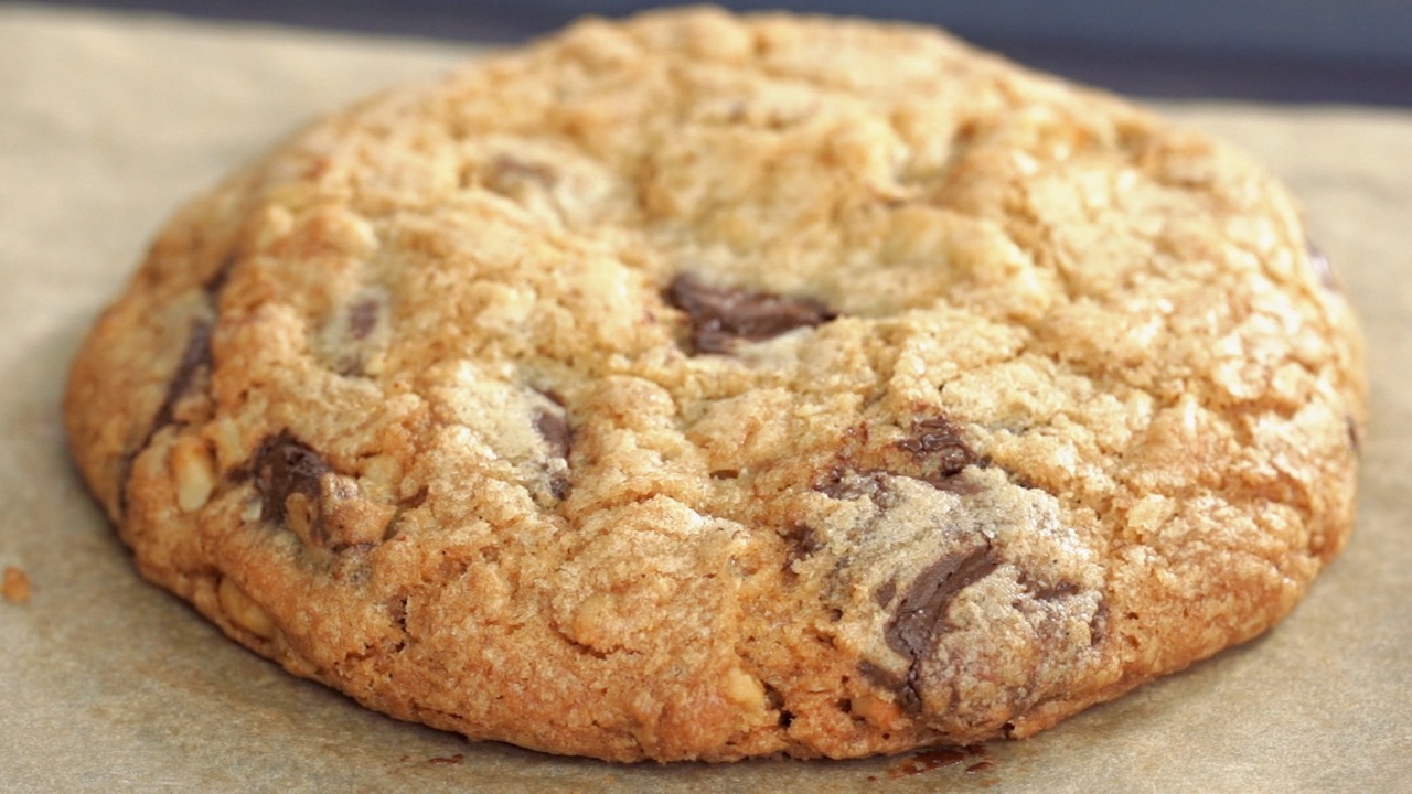 Dark Chocolate Chip & Walnut Cookies