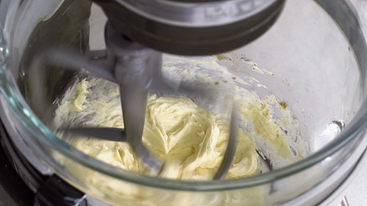 Combining the Wet Ingredients