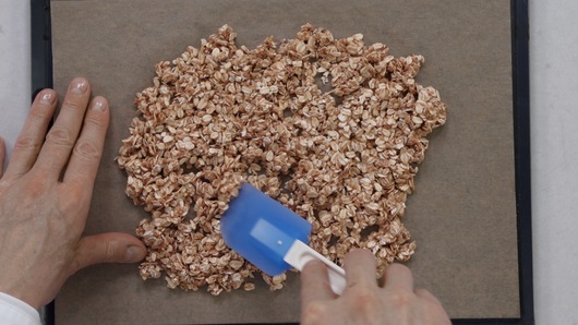Baking the Oatmeal Crisp