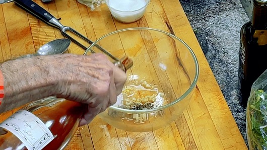 Making the vinaigrette