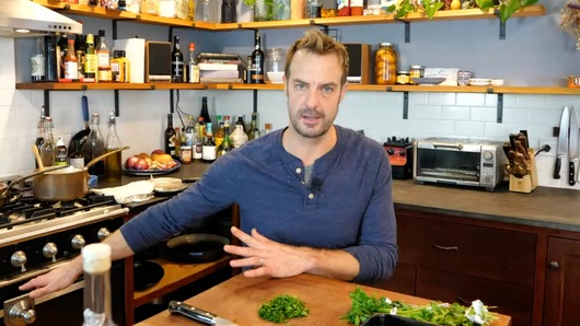 Can you suggest side dishes that can be prepared in advance and then only need to be reheated, without losing texture.