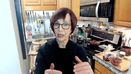 How to decide whether to use vanilla extract vs vanilla bean paste?