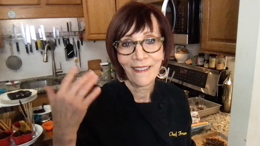 If making oat milk from cooked oats would you recommend steel cut or rolled oats and what proportion of oats to water?