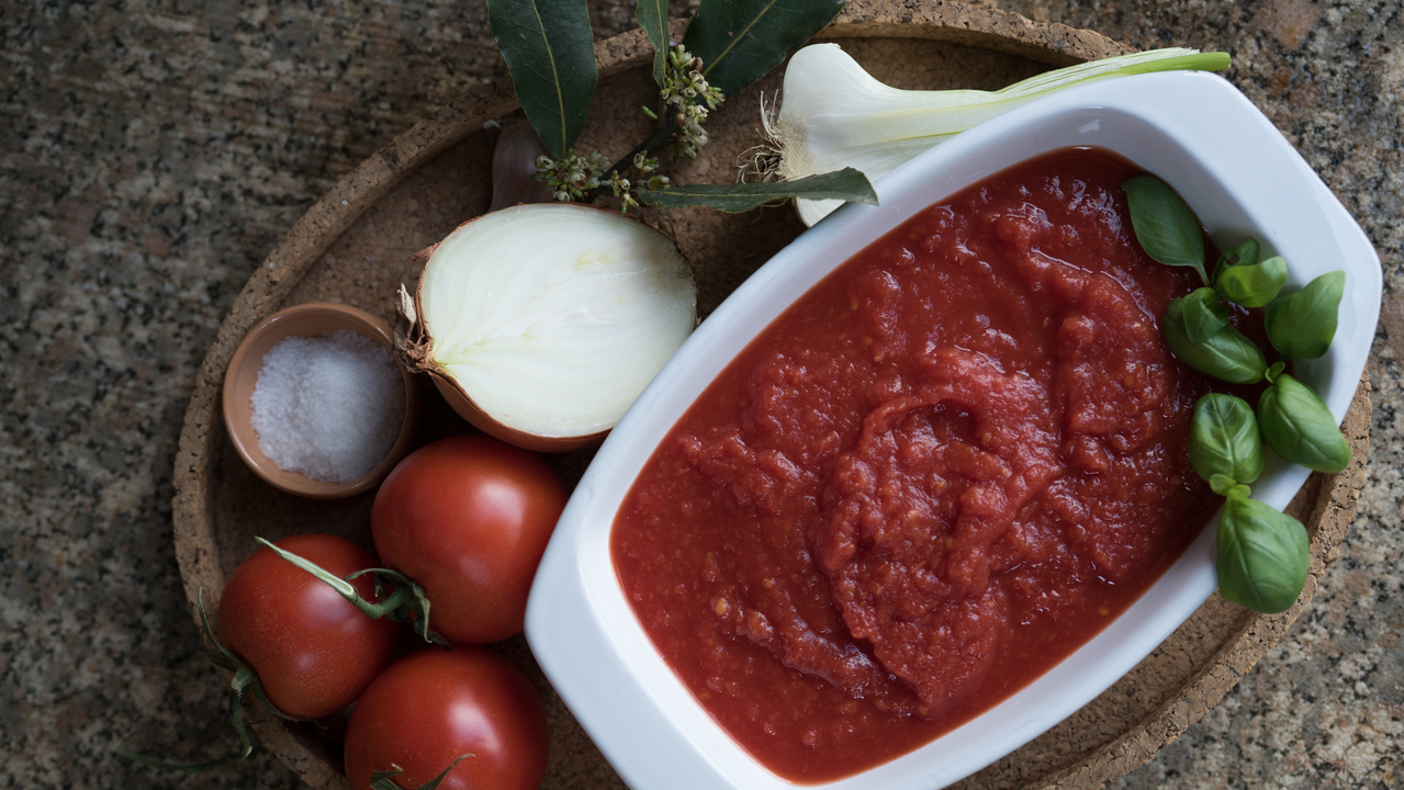 Quick and Chunky Tomato Sauce 