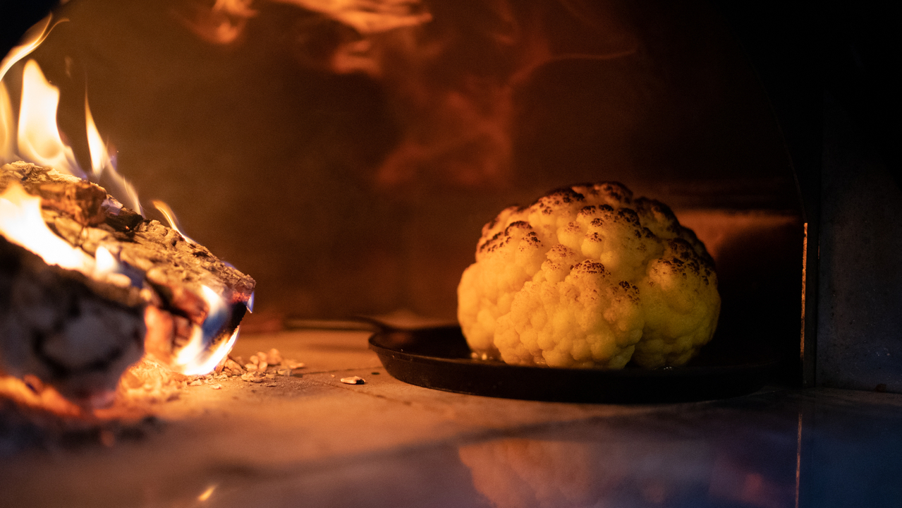 Whole Cauliflower with Makhani Sauce