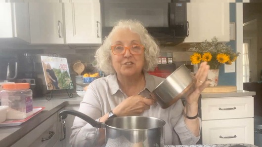 Would you suggest starting cooking as a beginner on stainless steel or non-stick cookware?