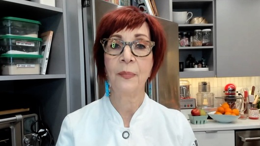 What suggestions do you have for substituting egg whites in a recipe?
