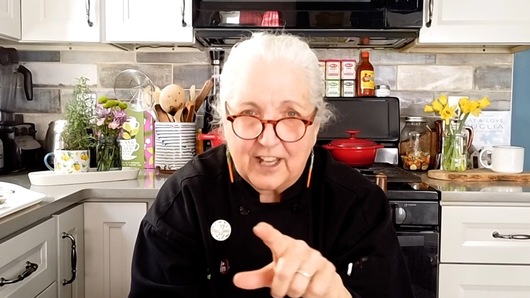 How long does apple sauce last once it's opened?
