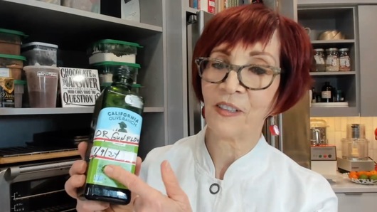 What type of vegetable oil do you recommend for the Ganache cake?