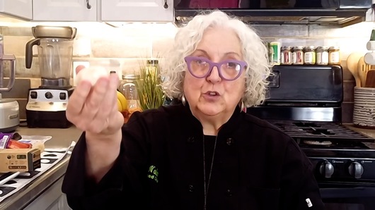 How can I select the best garlic?