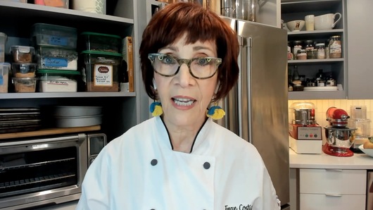 How can I do a "fondant au chocolat" as plant-based? Can you suggest a good cooking/serving strategy?