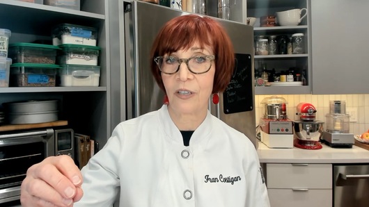 Can you please go over when to use Dutch chocolate powder or non dutch powder?