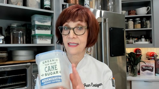 What are the best alternatives for white sugar in vegan desserts?