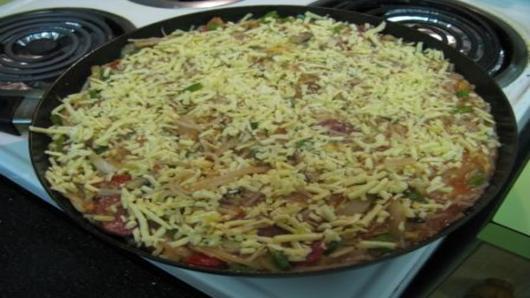 Finishing the pizza.