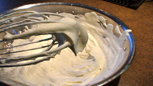 Whip Cream and Serving