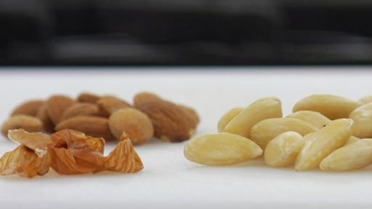 How to Skin Almonds