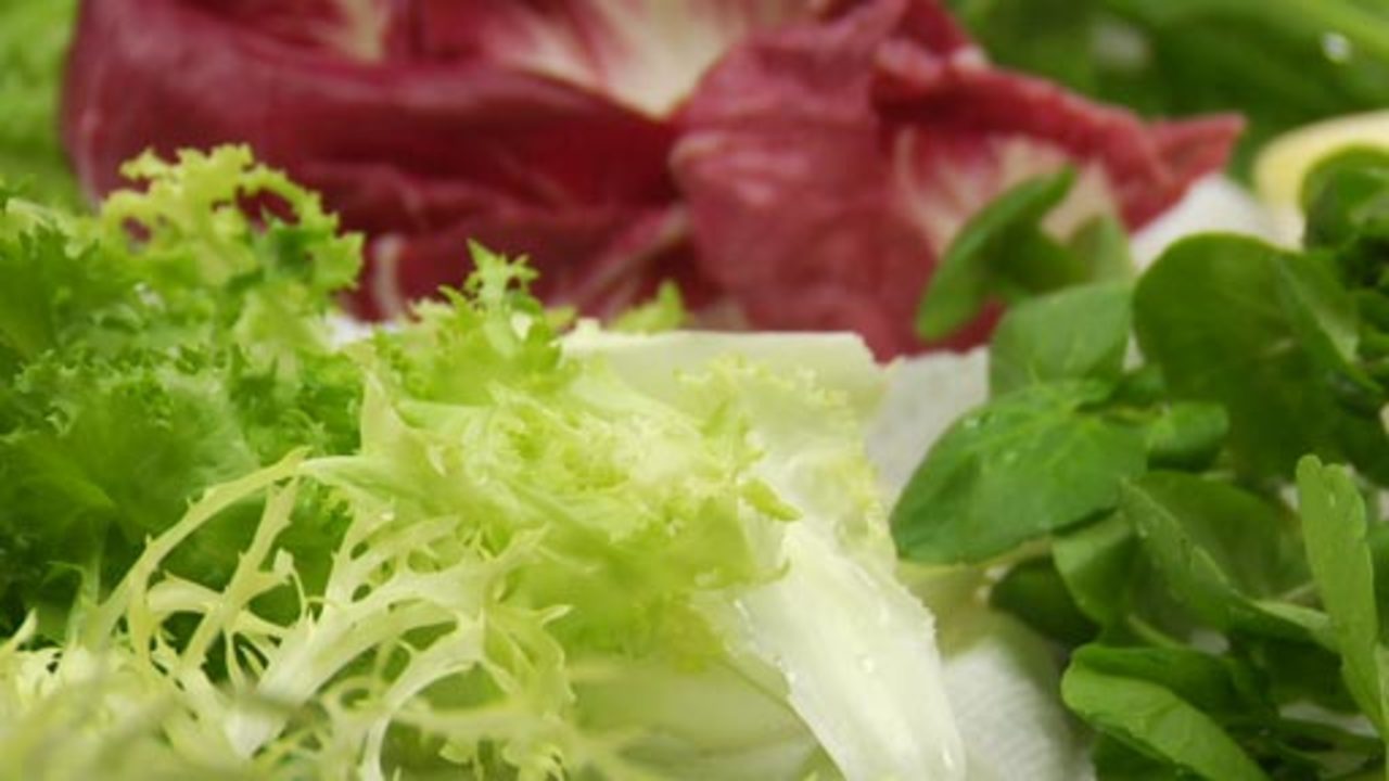 Salad Greens | Selecting & Preparing